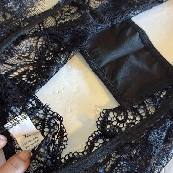 Sexy Women’s 4 Piece Pink/Black Lace Lingerie Set  - Robe, Shorts,Tank&underwear - Picture 5 of 13